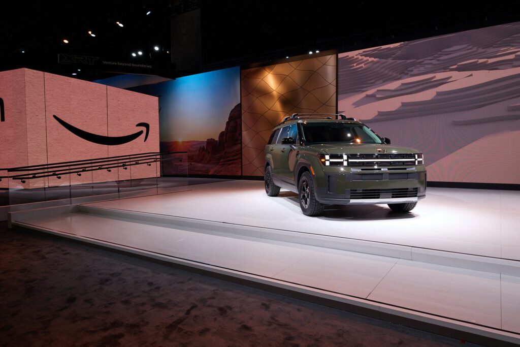 Hyundai Amazon Announce Strategic Alliance